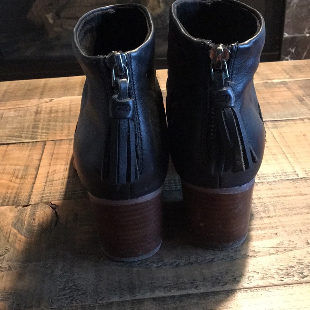 Size 7.5 Toms Leather Booties - Picture 4 of 5
